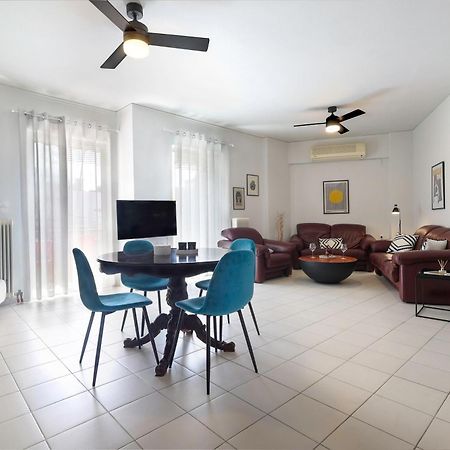 Renaissance City Apartment "By Checkin" イラクリオン エクステリア 写真